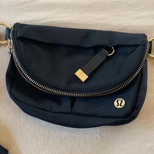 Lululemon all night micro festival bag